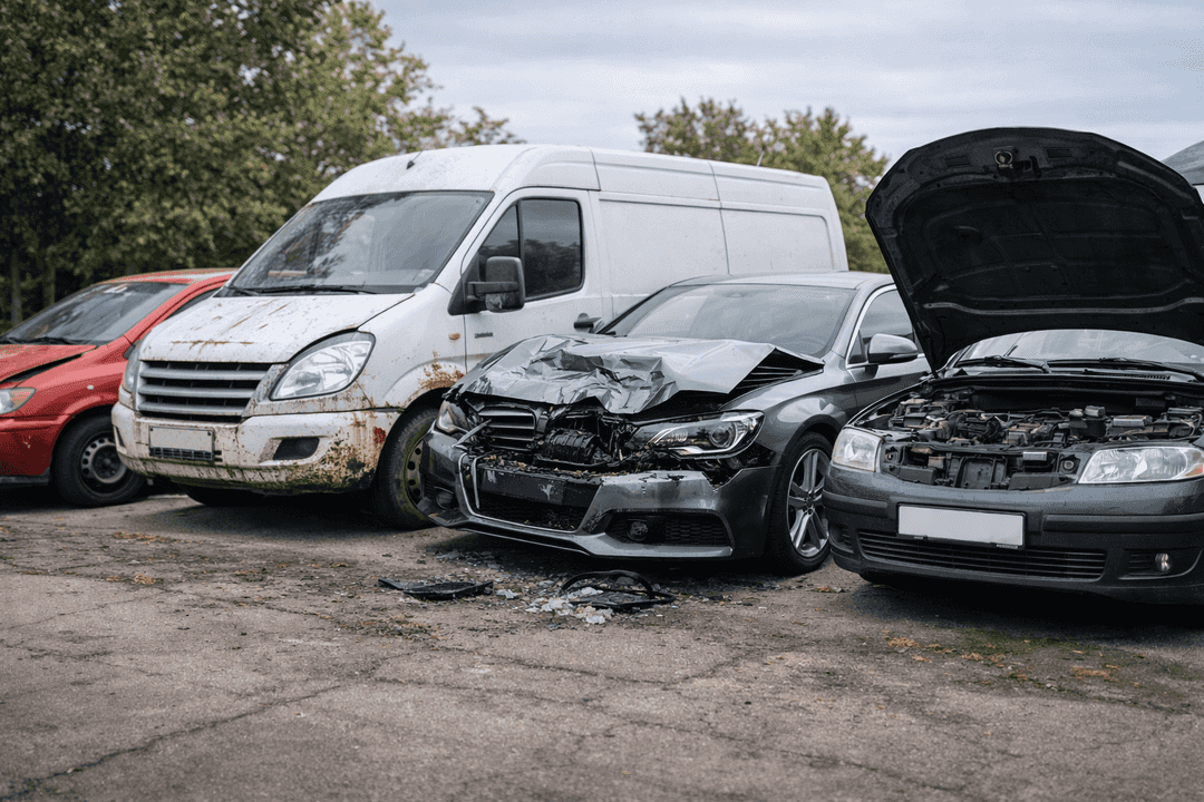 Welche Fahrzeuge ? die Autoverwertung in Bergkamen  übernimmt – Teileträger bis Motorschaden